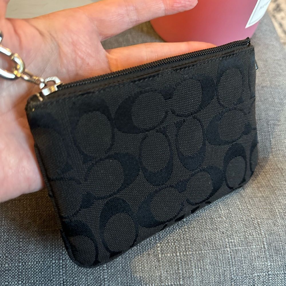 COACH HAMPTONS SLG WRISTLET 2010 BLACK SIGNATURE & LEATHER NICKEL HARDWARE NWOT - Picture 3 of 6